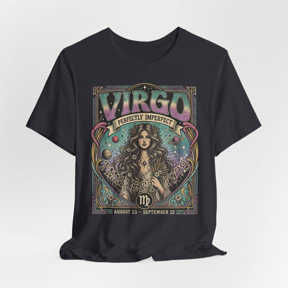 Gepersonaliseerd Virgo T-shirt met astrologisch vintage design, sterrenbeeld Maagd, naam en geboortejaar — uniek shirt voor Virgo’s en astrologieliefhebbers.